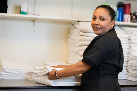 Cleveland, OH. . Laundry attendant jobs